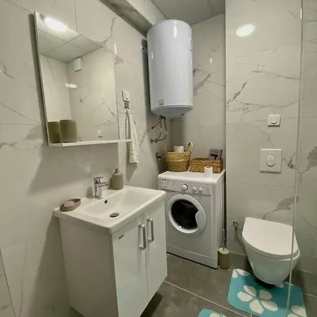 شقة Ipo's In The City Center سكوبجي